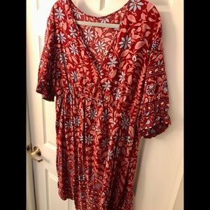 Plus size red floral tunic